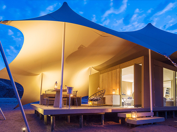 展開說說北京張拉膜膜材的透光性